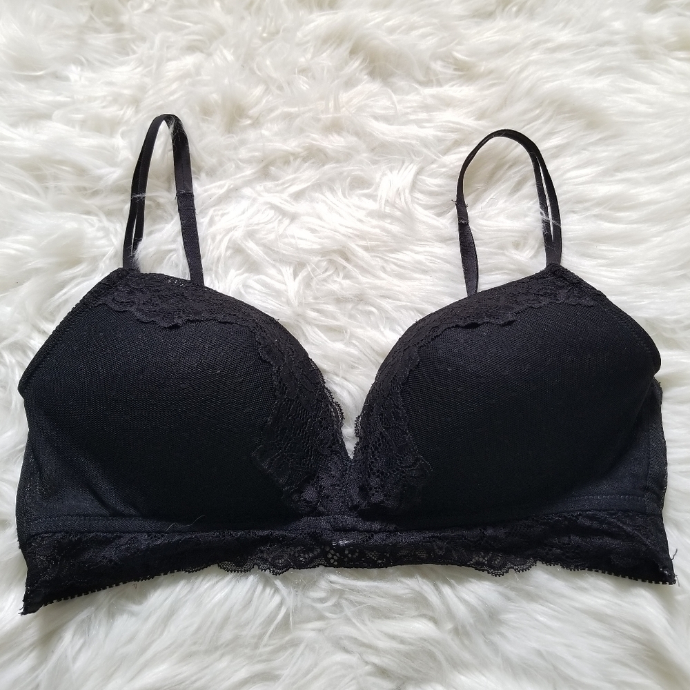 Maidenform Black Lace Wirefree Bra Bralette